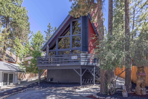 A-Frame Chalet image 11