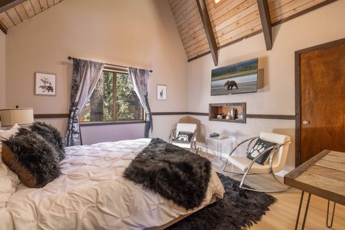 A-Frame Chalet image