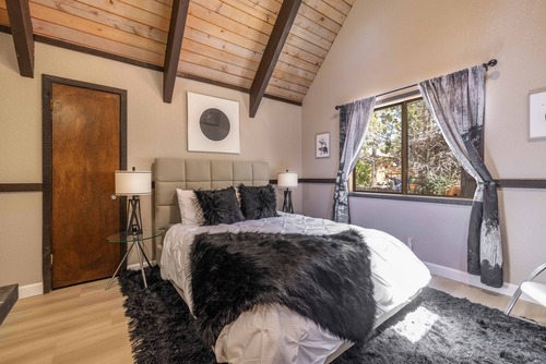 A-Frame Chalet image